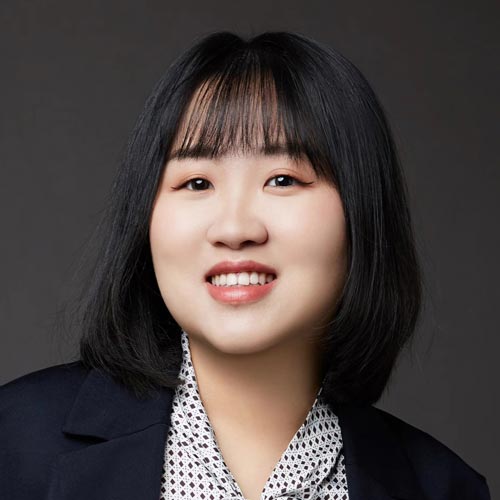 Evelyn Ding
